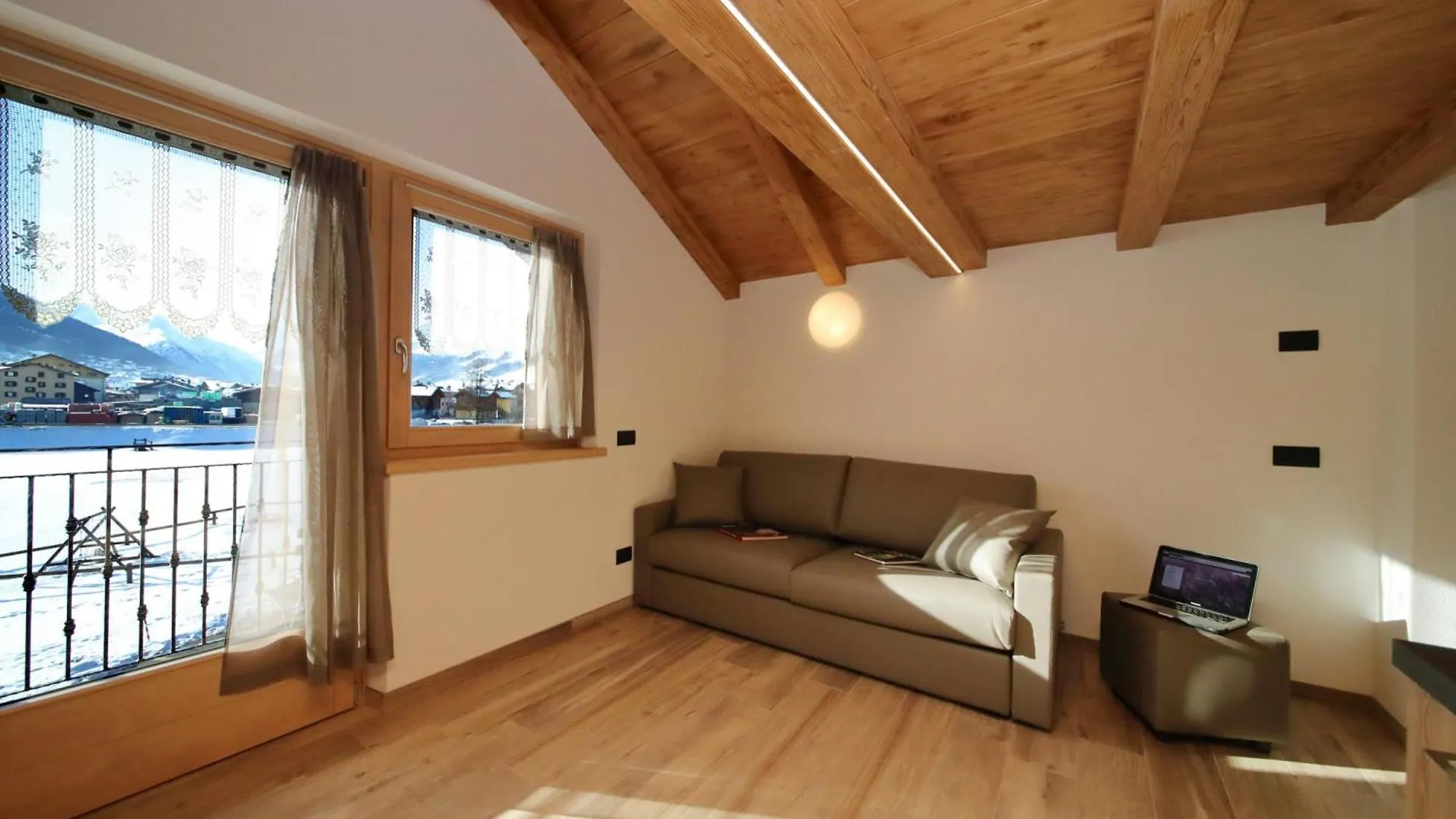 Reno - Happy Rentals Livigno Apartment